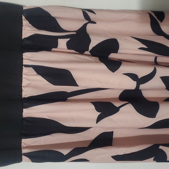 NWT Maxi Dress - Picture 4 of 5